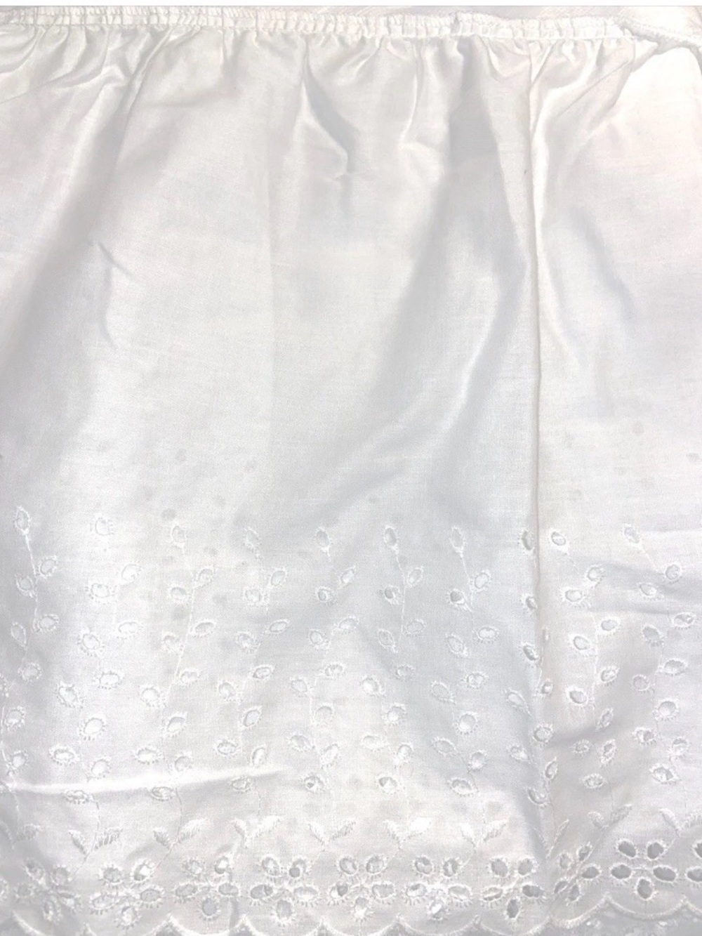 Vintage Twin White Eyelet Floral Scalloped Cotton Bedskirt NWOT